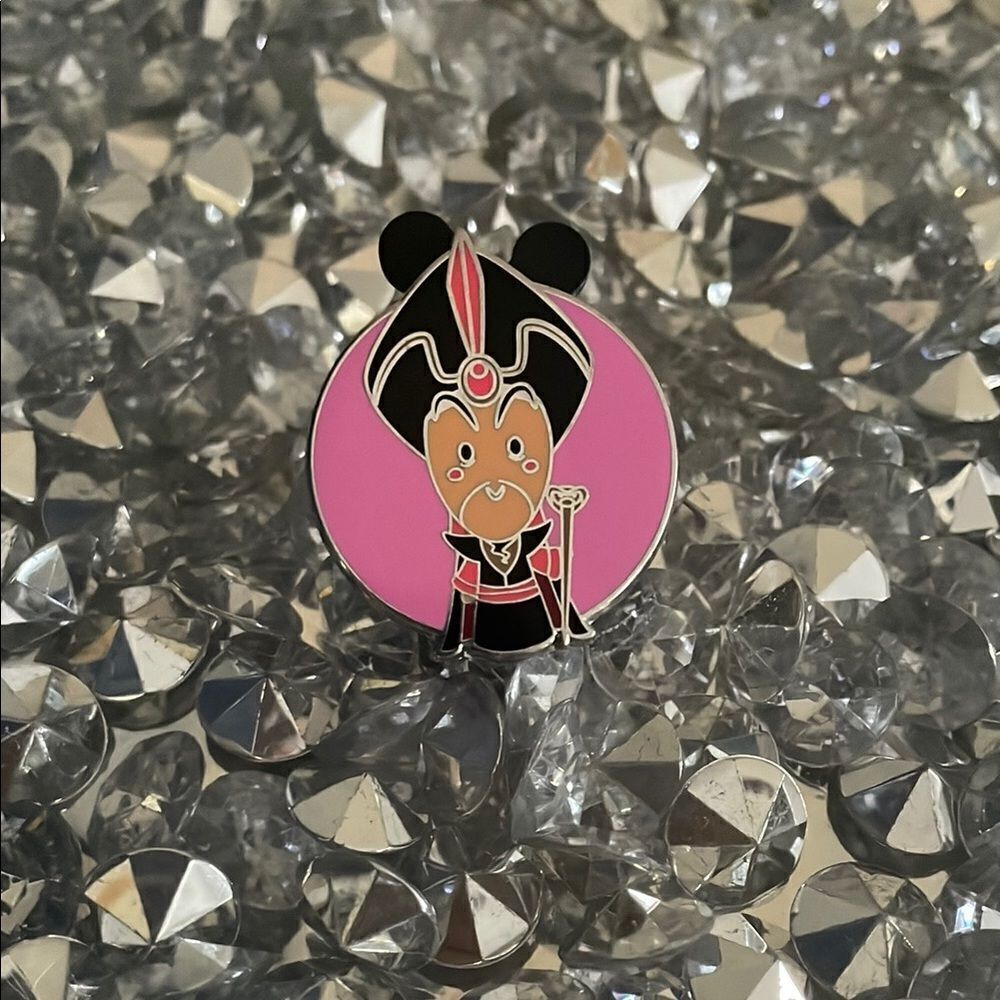 Adorable Aladdin evil villain Jafar Disney pin